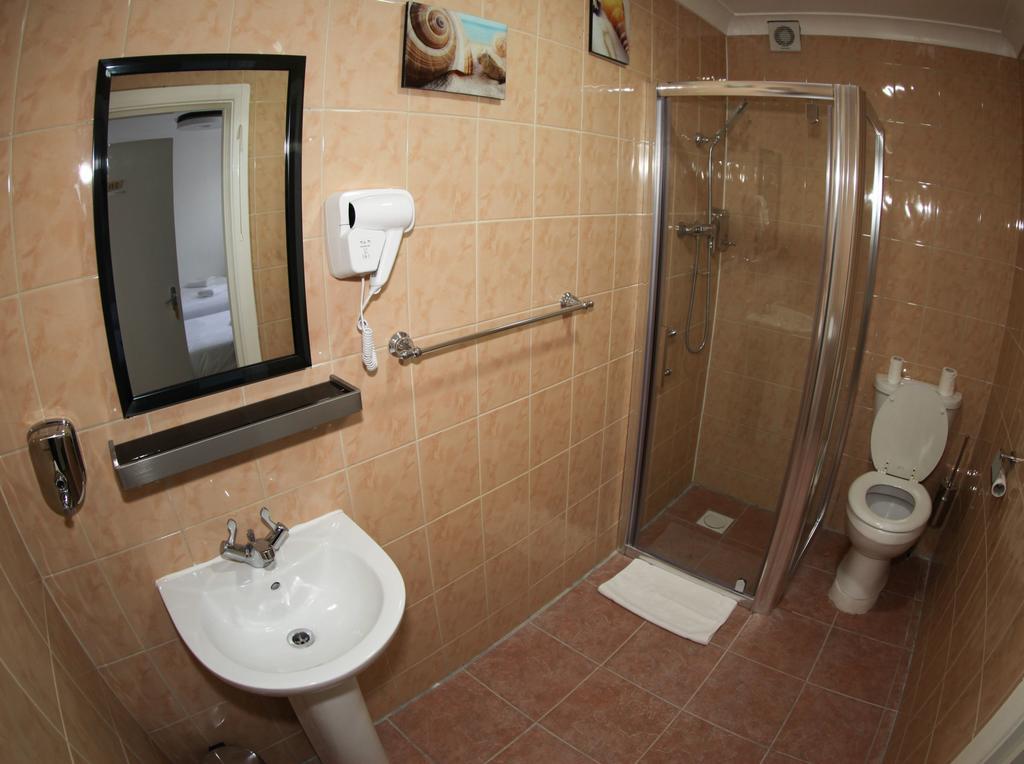 Heathrow Inn Hotel Hillingdon Værelse billede